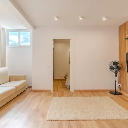 Lemonloft Wifi & Pool コスタ・デル・シレンチオ