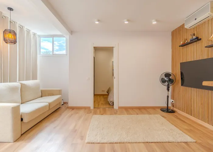 Lemonloft Wifi & Pool コスタ・デル・シレンチオ